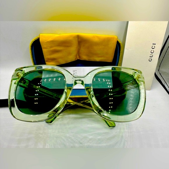 Gucci Sunglasses Gorgeous ❤️100% Authentic, made in Italy 🇮🇹‼️ - Picture 12 of 15